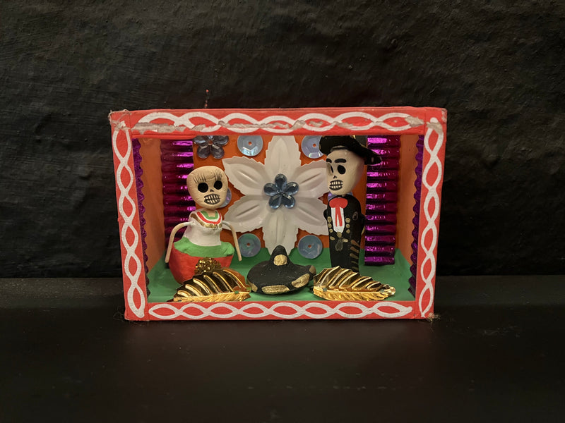 Nichos/ skeleton shadow box Couples