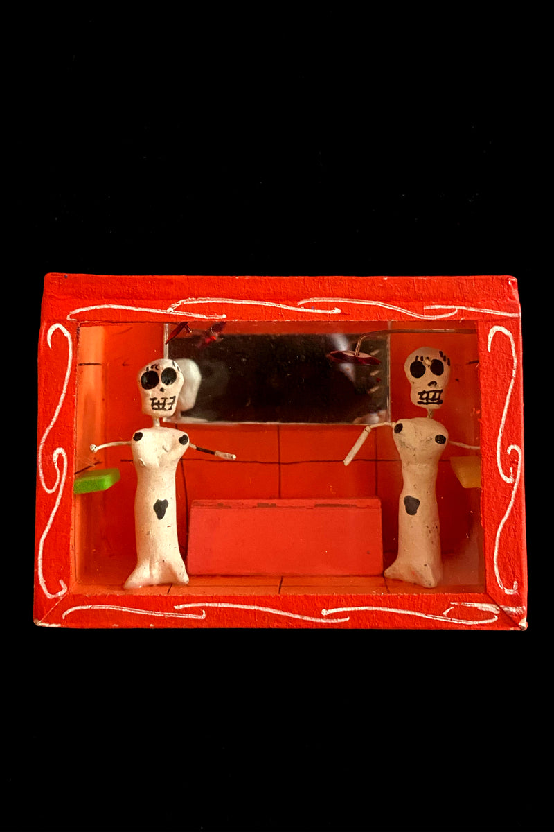 Nichos / Skeleton Shadow Boxes: BATHROOM SHOWER #2 / DUCHA DEL BAÑO